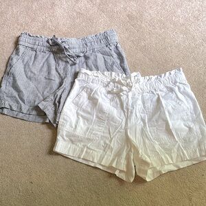 Loft outlet size, small white, and navy striped linen shorts
